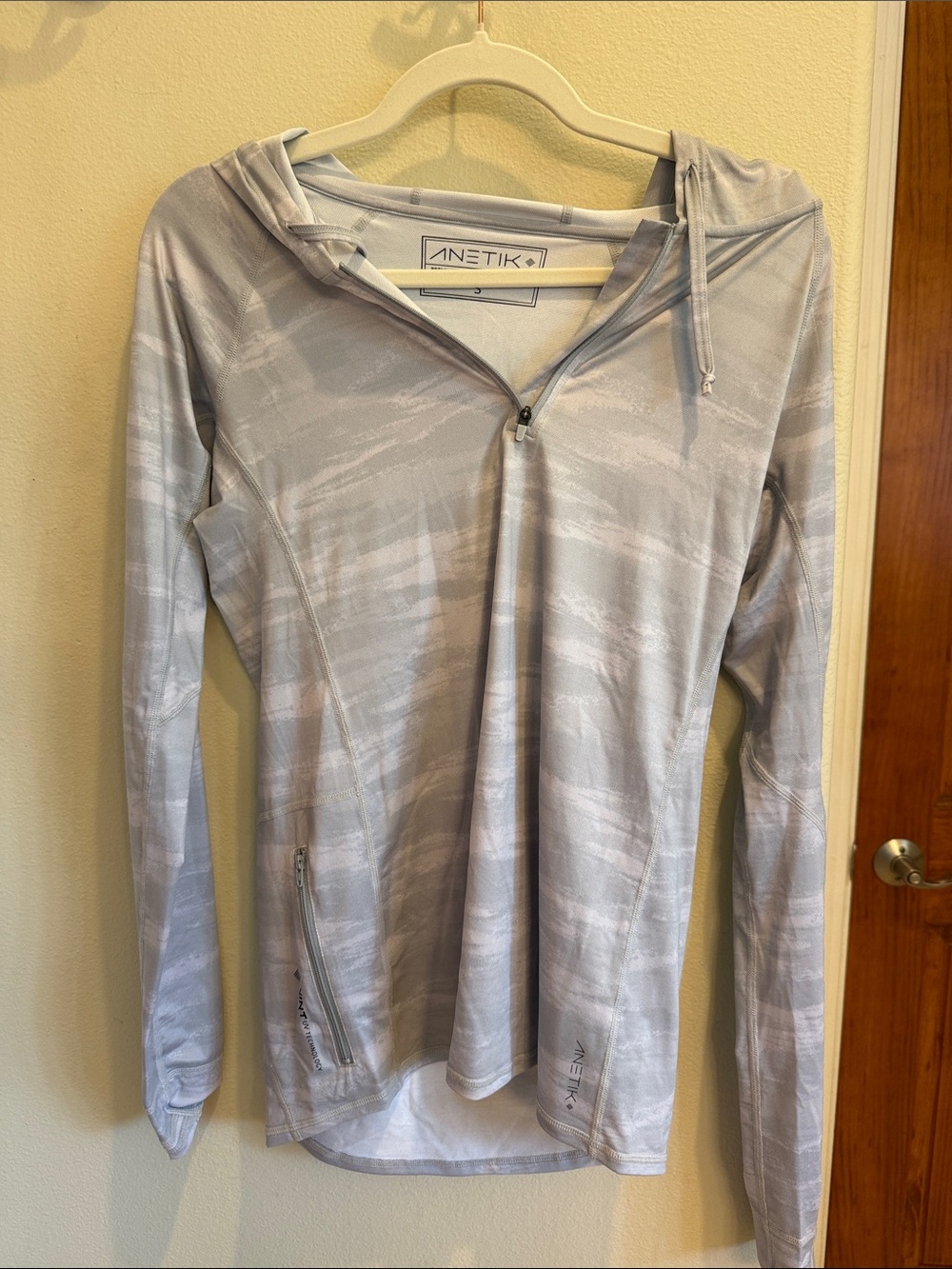 Anetik Lightweight Flight Tech Hoody - Quarter-Zip Pullover in Light Gray